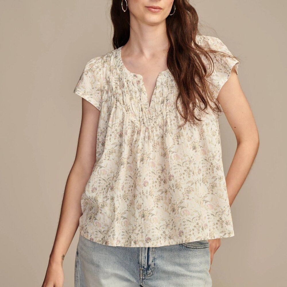 Lucky Brand Flutter Sleeve Cotton Pullover Top with Floral Print Size Medium